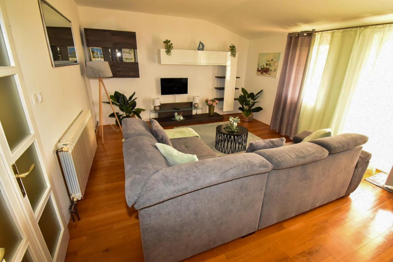 Villa Kristina Rab Supetarska Draga Esterno foto