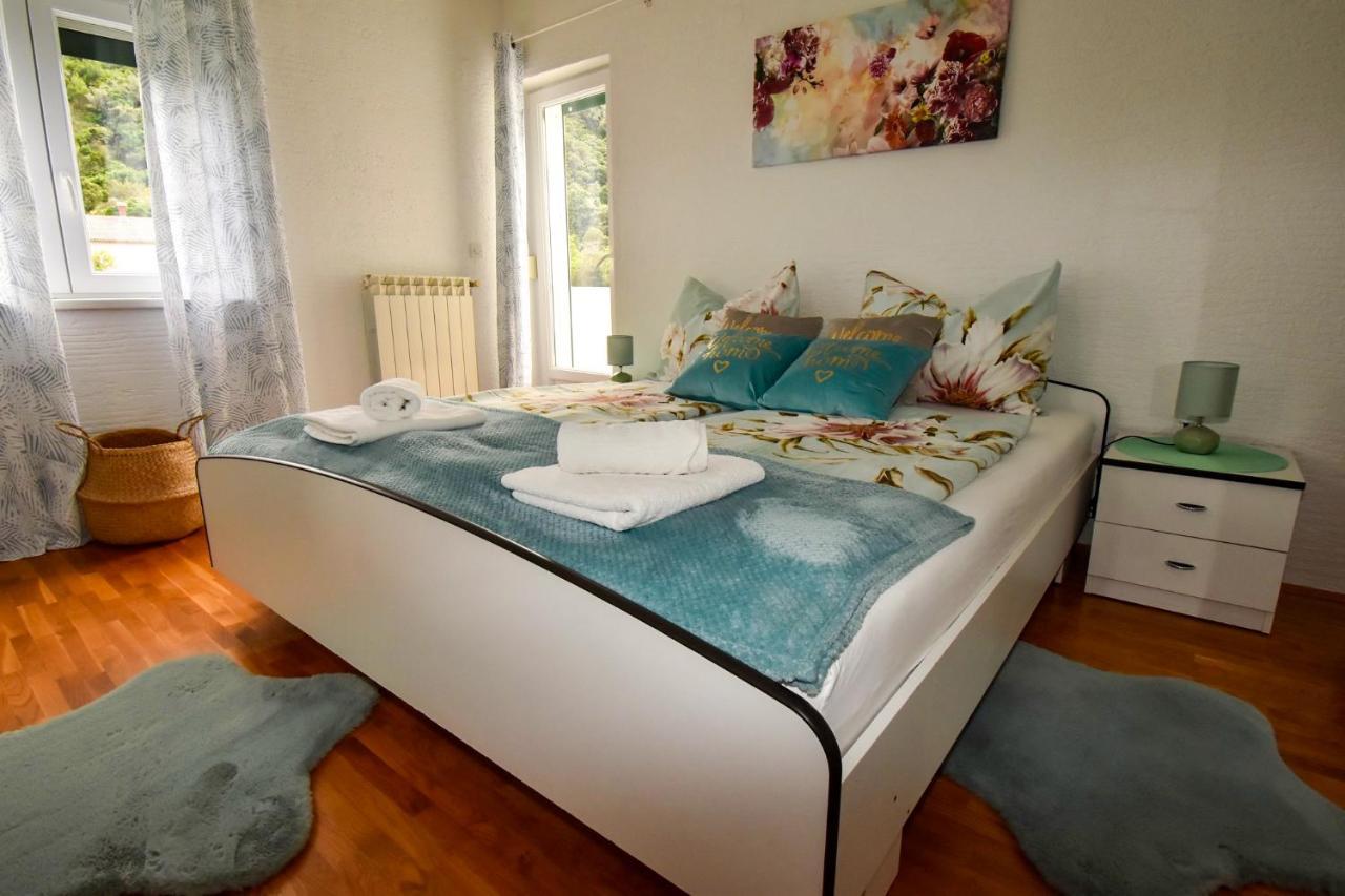Villa Kristina Rab Supetarska Draga Esterno foto
